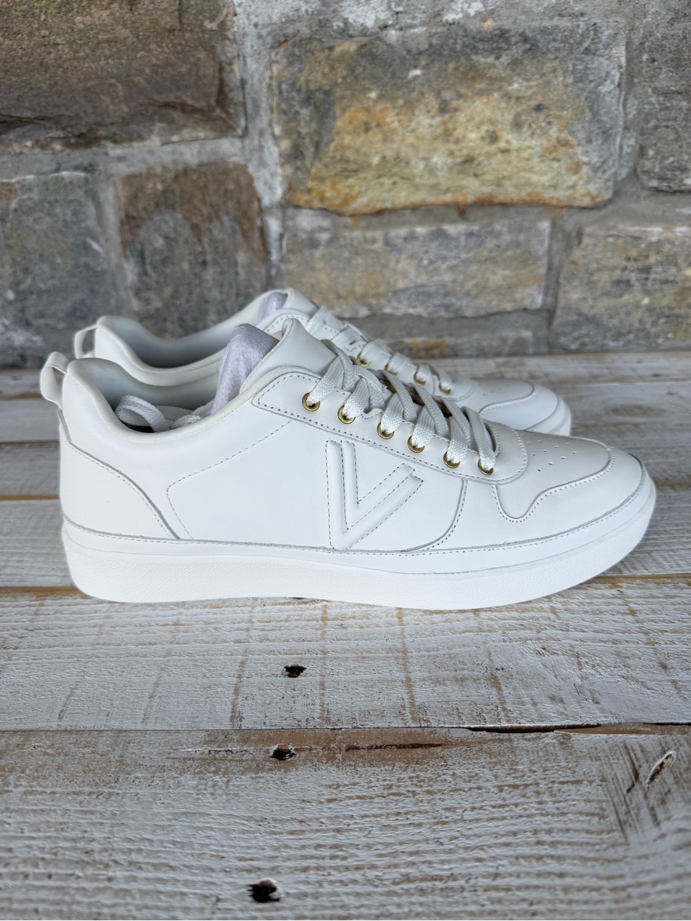 Vionic Elise Women's Leather Casual Comfort Sneakers-NWT - Picture 3 of 7